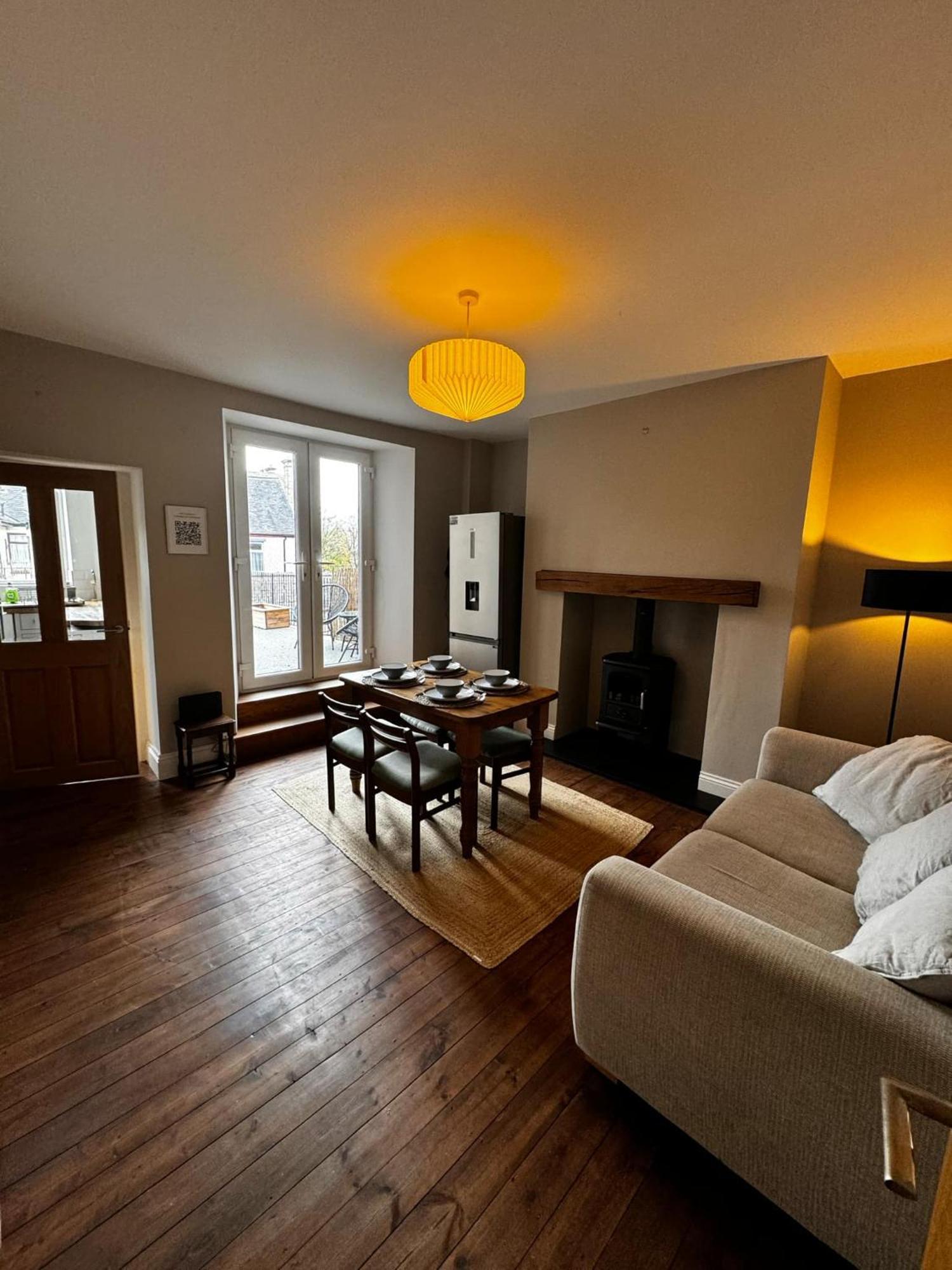Cosy Central Buxton Terraced House Exterior photo