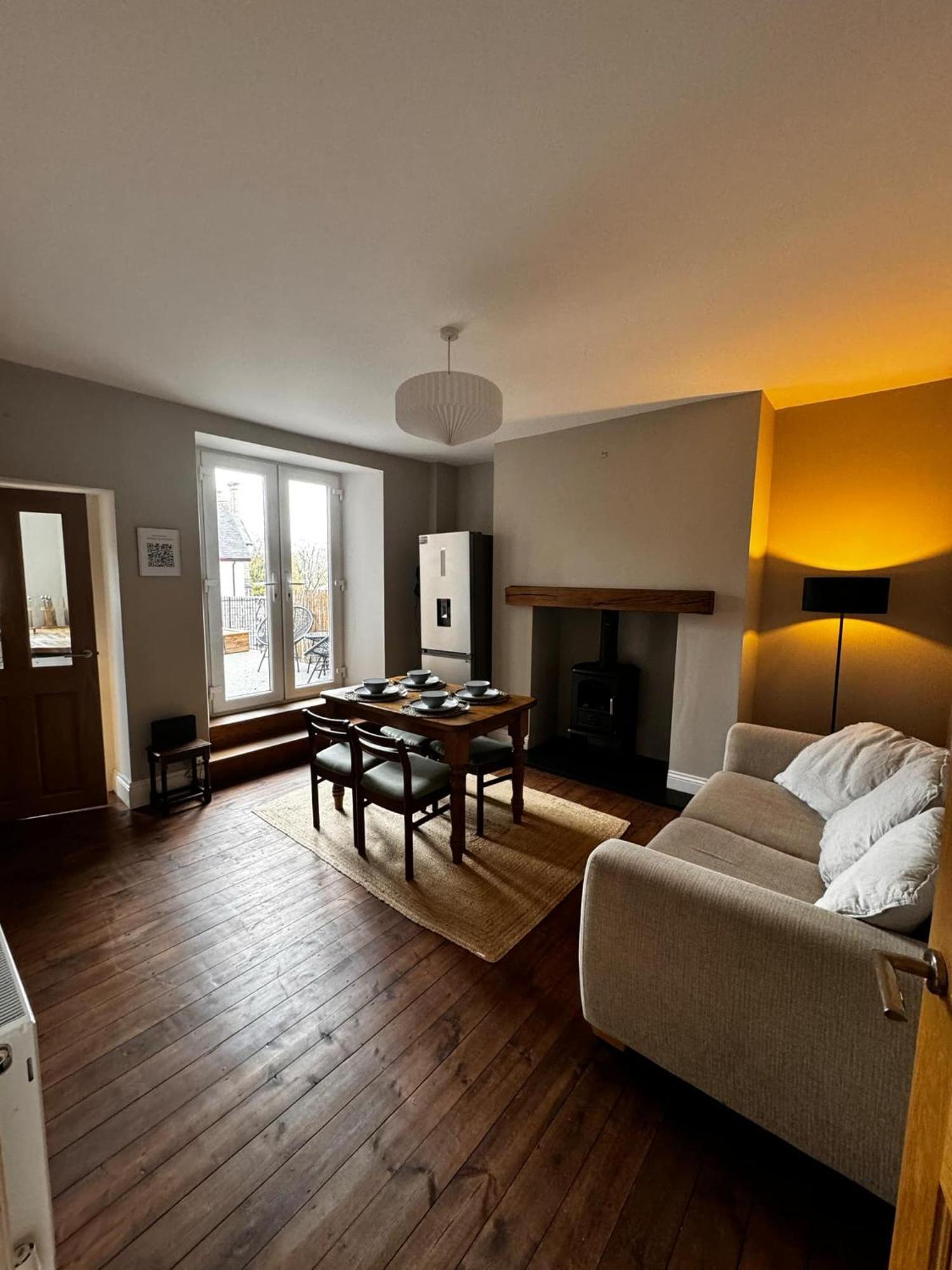 Cosy Central Buxton Terraced House Exterior photo